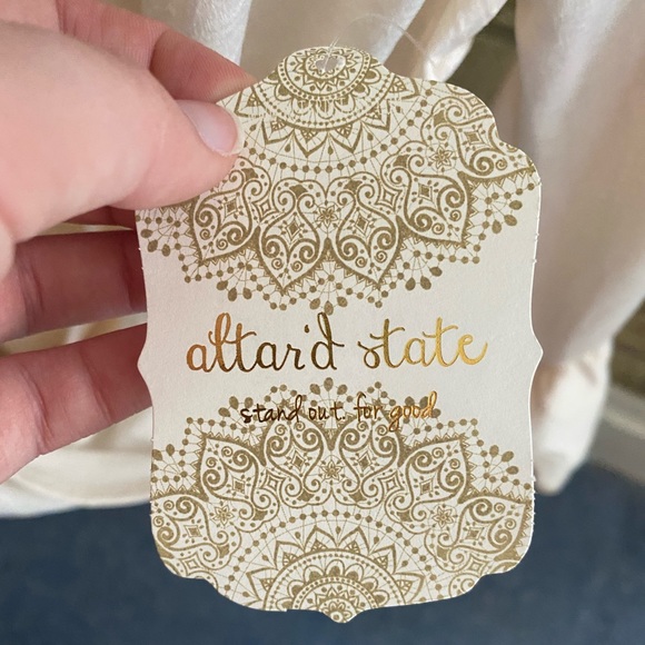 Cream body suit - Picture 2 of 3